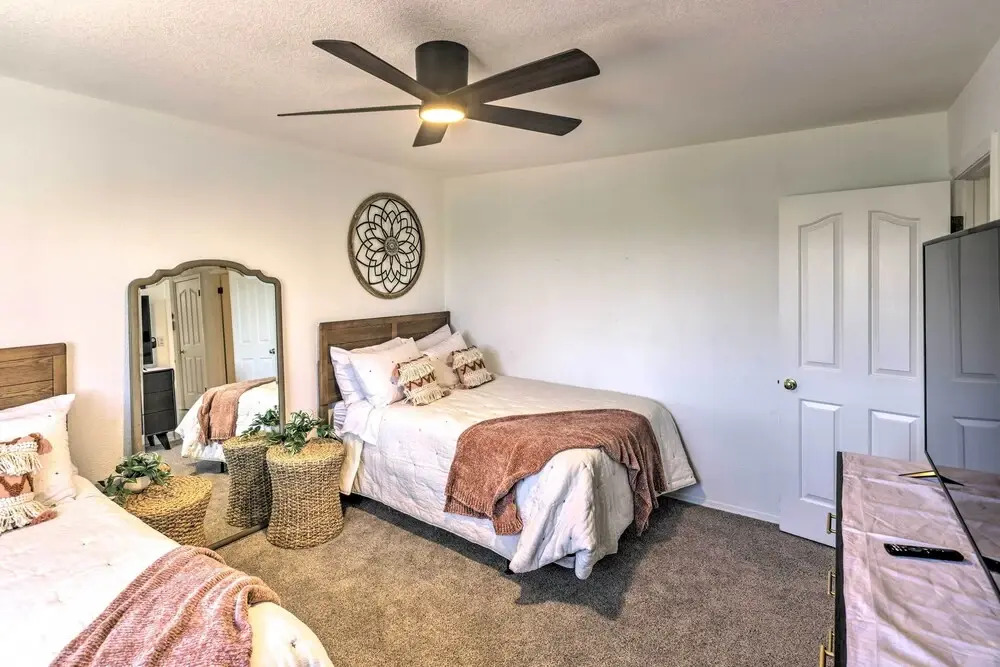 Luxe Home w/ Detached Casita & Furnished Patio! — фото 4