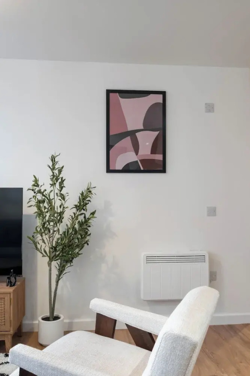 City Point Apartments by Guestz