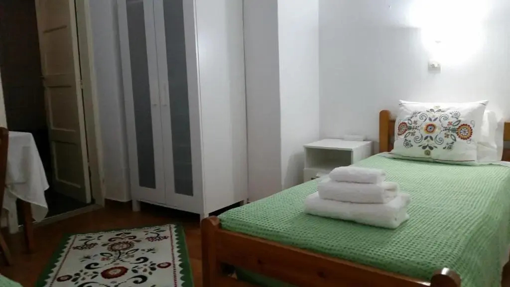 Medieval Rose Hotel - Chambres