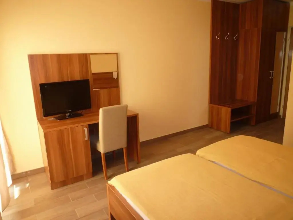 Standard Double room with balcony (twin beds)