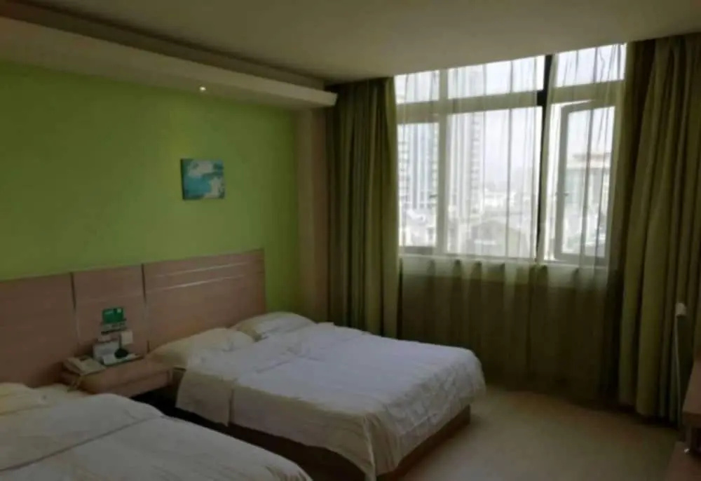 Heng 8 Hotel Tonglu South Yingchun Road