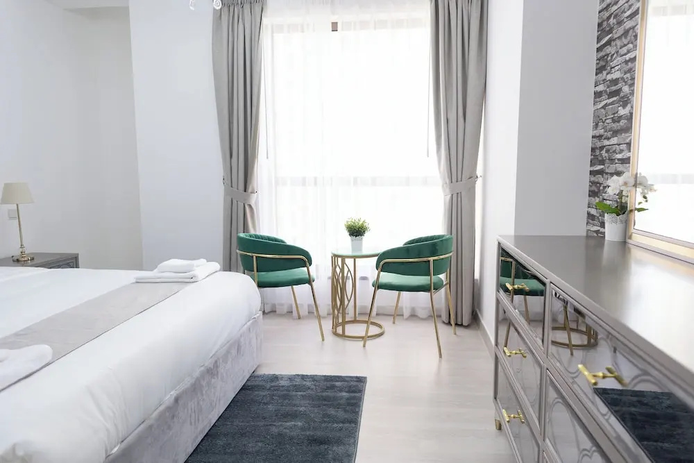 Отель HAPPY SEASON I Shams apartment в Дубае