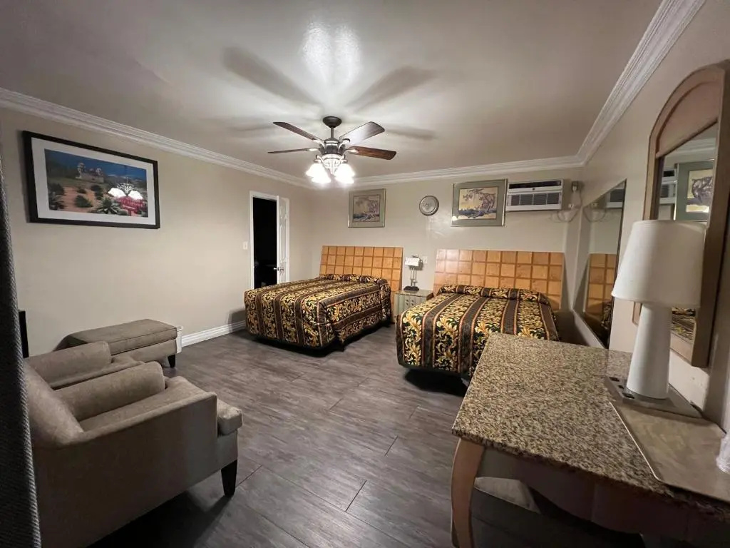 Standard Quadruple room