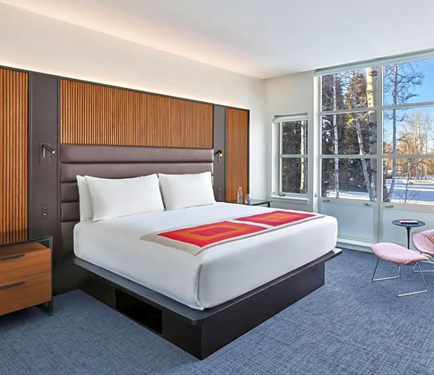 Standard Double room with mountain view (full double bed)