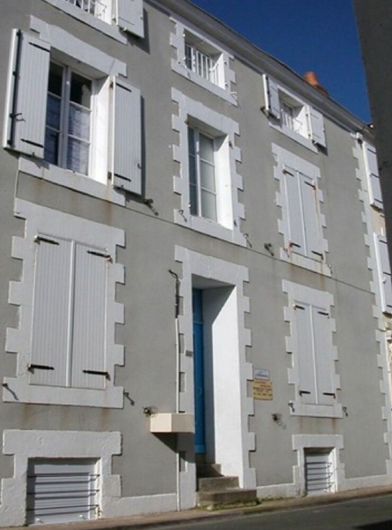 Studio in Les Sables-d'olonne, With Wifi - 100 m From the Beach