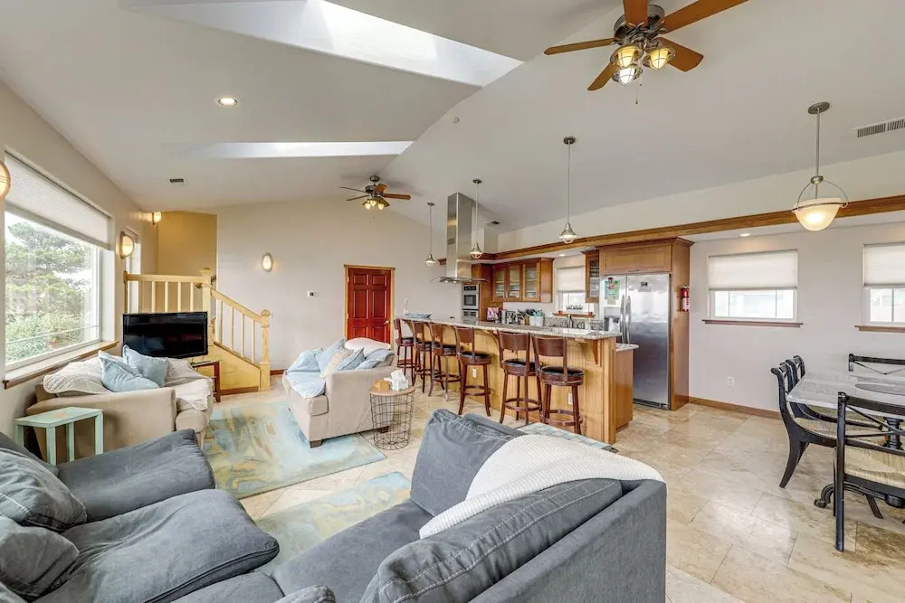Crescent City Getaway w/ Panoramic Ocean Views! — фото