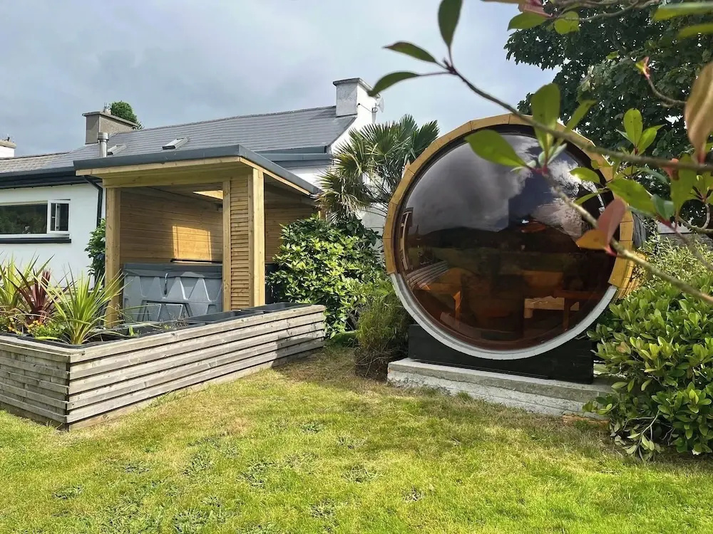 Shantalla West Cork Farmhouse With Hot Tub & Sauna