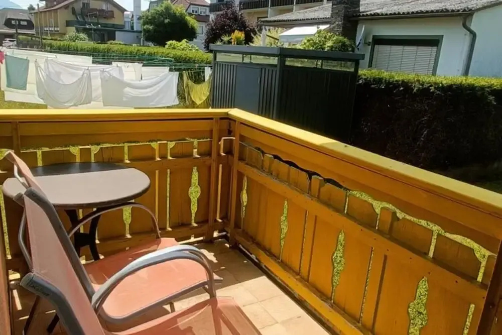 Sunny Holiday Apartment on Lake Klopeiner With Balcony and Private Beach