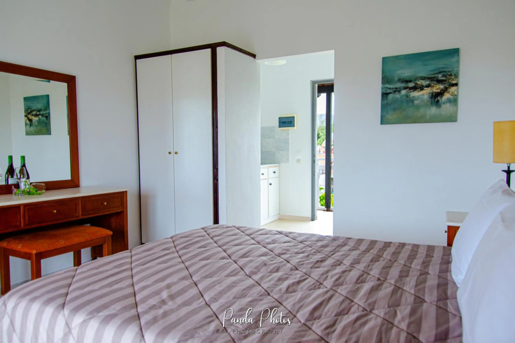 Zante Apts — 5