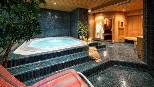 Hotel photo 12