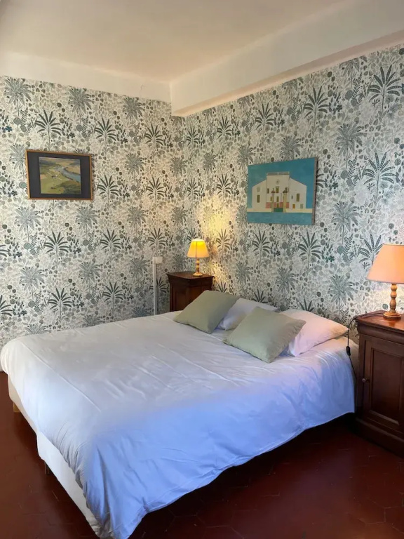 Suite with garden view
