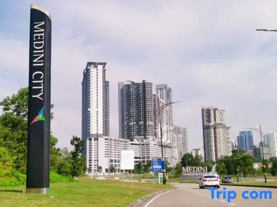 Legoland-7min walk at Happy Journey Stay @ Dpristine Lakeview(8pax) Max
