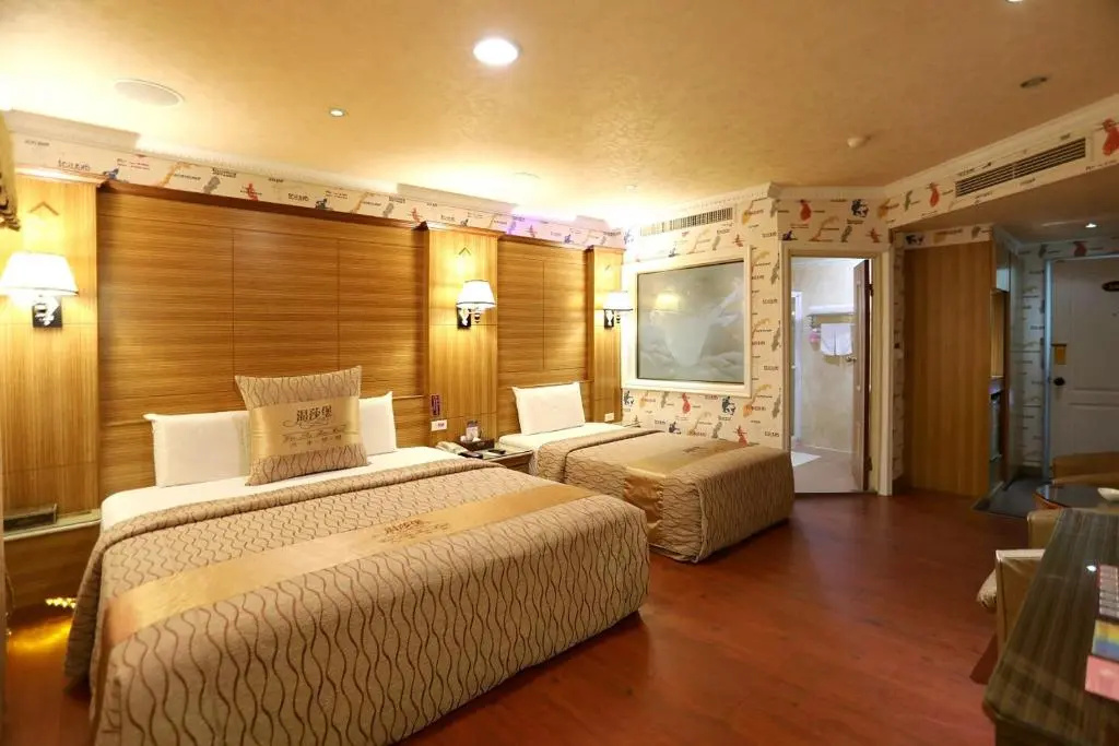 Economy room