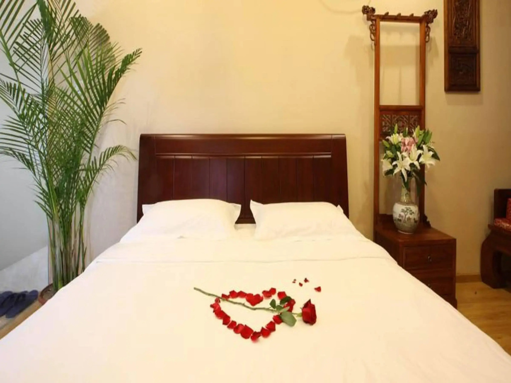 Yuebinge Courtyard Inn