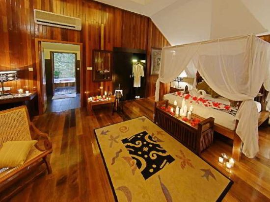 Bunga Raya Island Resort & Spa