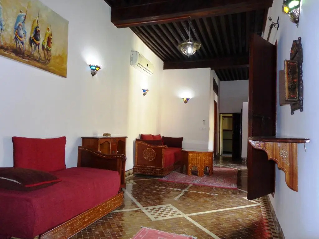 Deluxe Double room (full double bed)