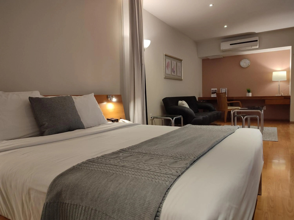 Lombardo Suites — 5