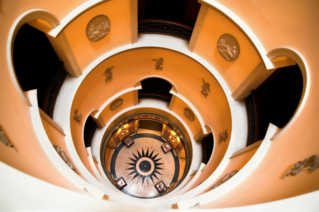 L'Hotel 25