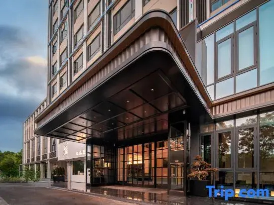 Tongxiang Weijia Hotel (Renmin Road1581)