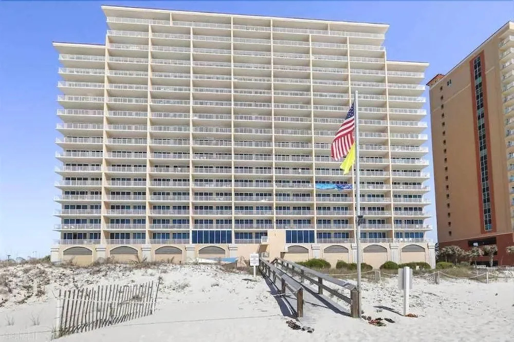 San Carlos 706 3 Bedrooms 3 Bathrooms Condo