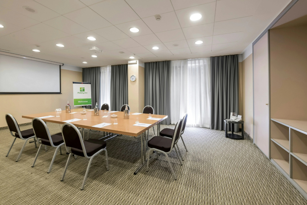 Holiday Inn Naples by IHG - Général