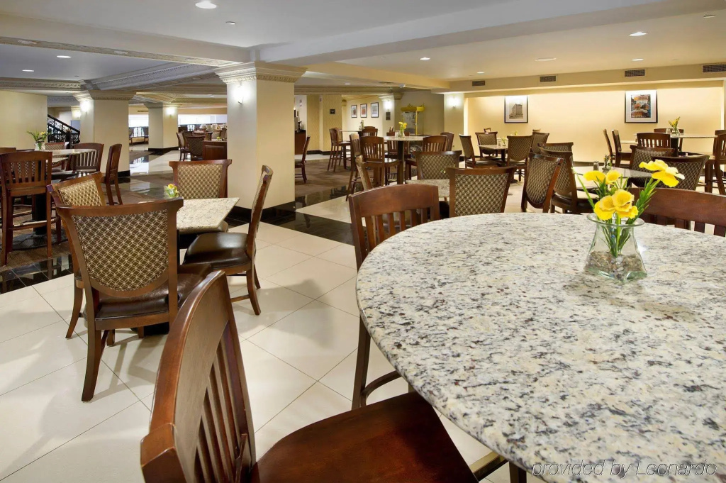 Drury Plaza Hotel Broadview - Wichita - Général