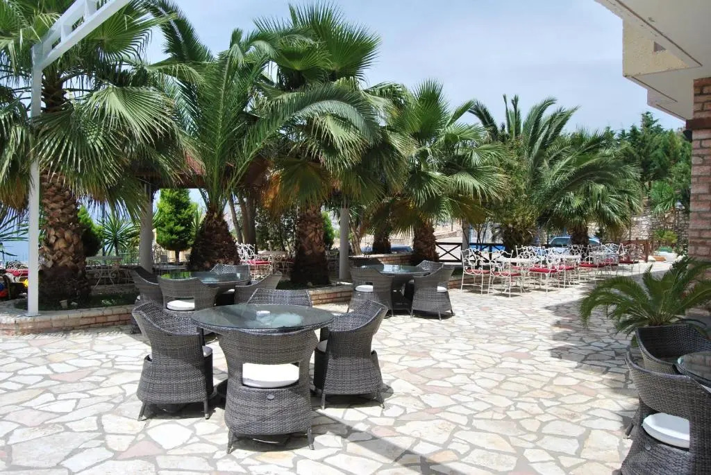 Hotel Panorama Sarande - фото 1