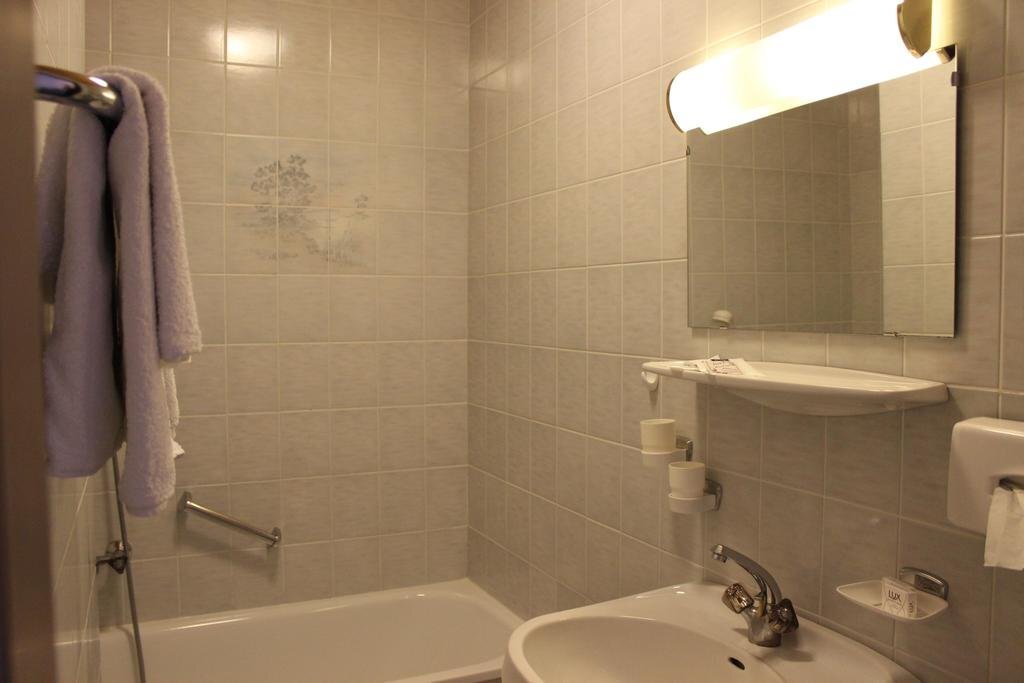 Image 9