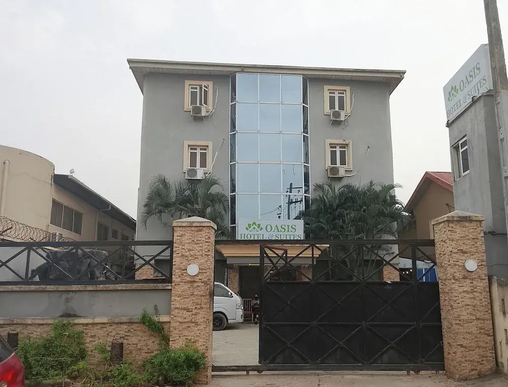 Oasis hotel and suites