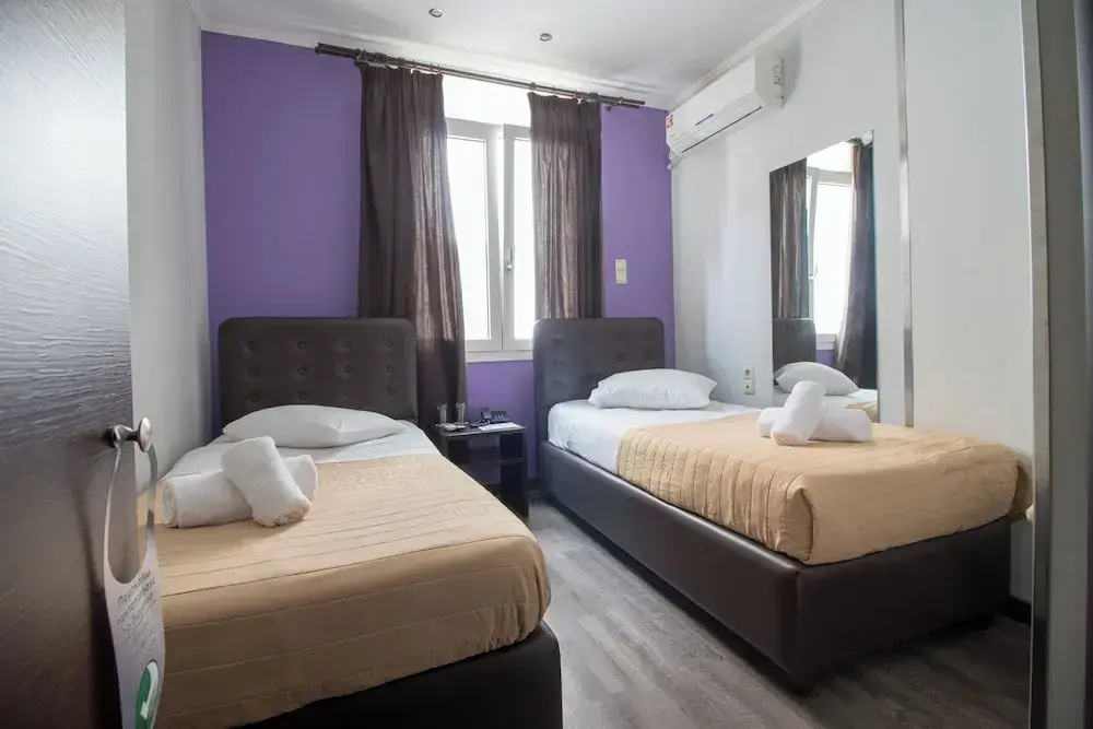 Economy Double room (twin beds)