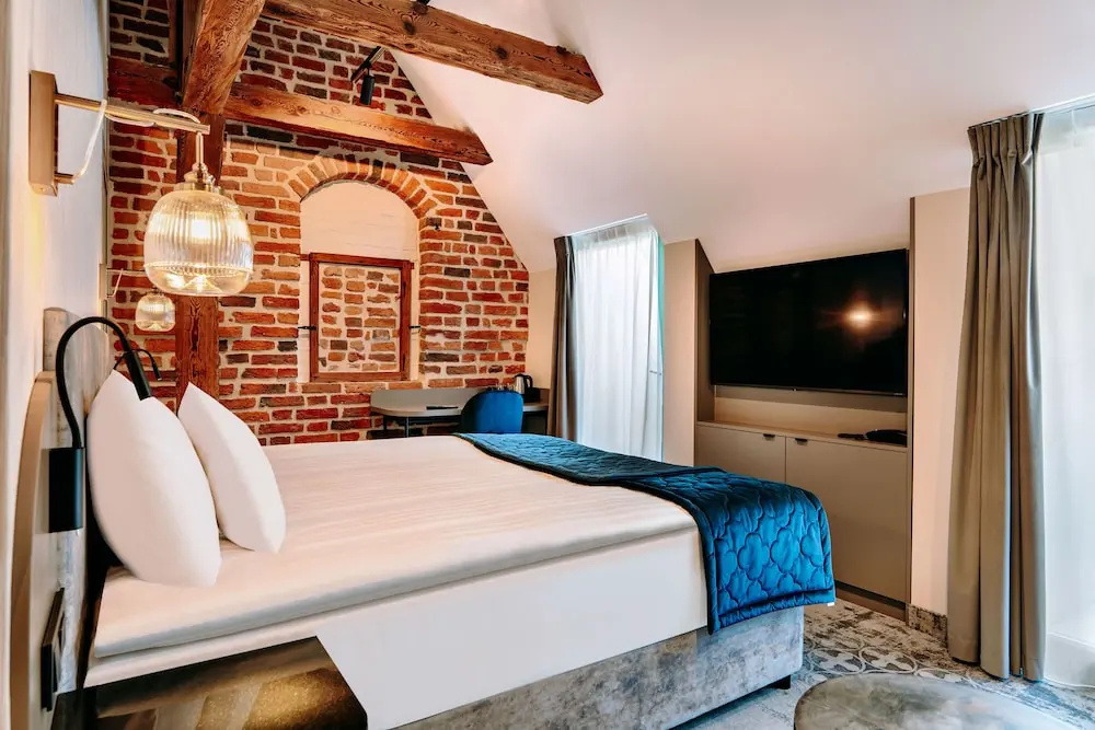 Premium room