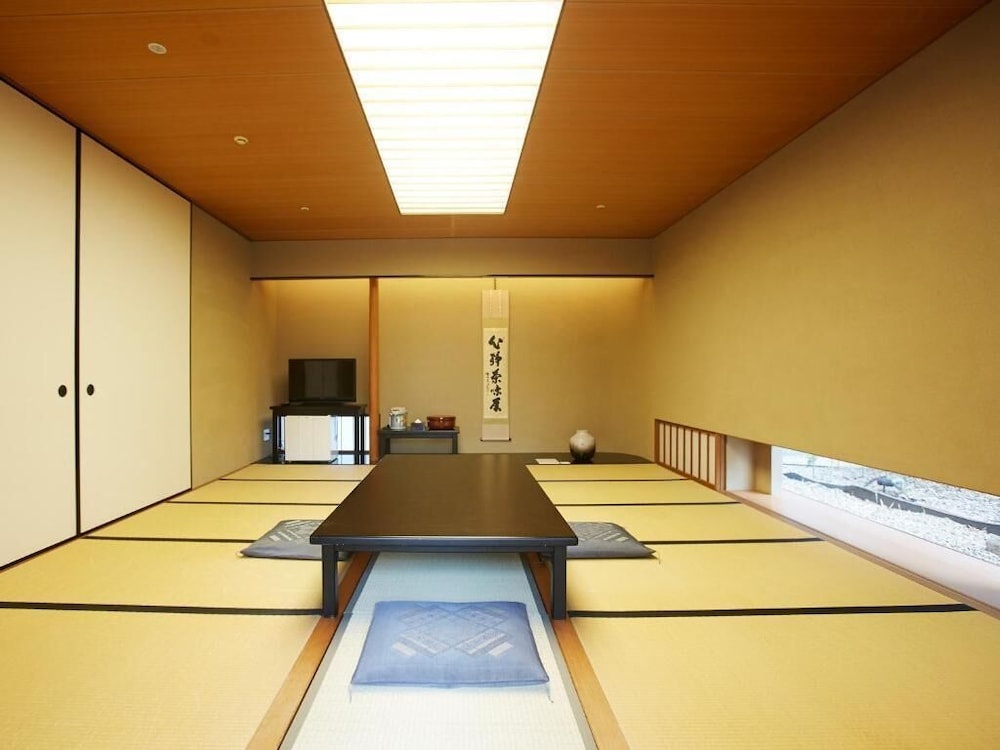 Osaka Academia 사진 1
