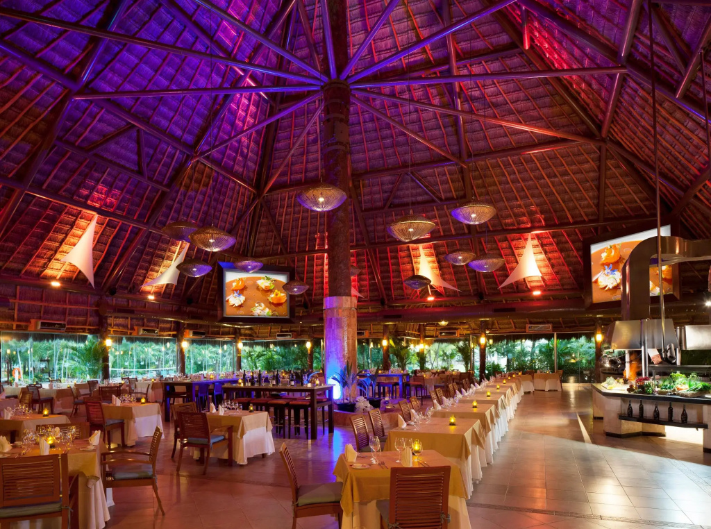 El Dorado Royale, Catamarán, Cenote & More Inclusive Aparthotel