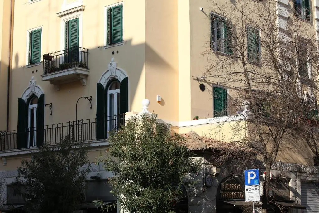 Hotel photo 1