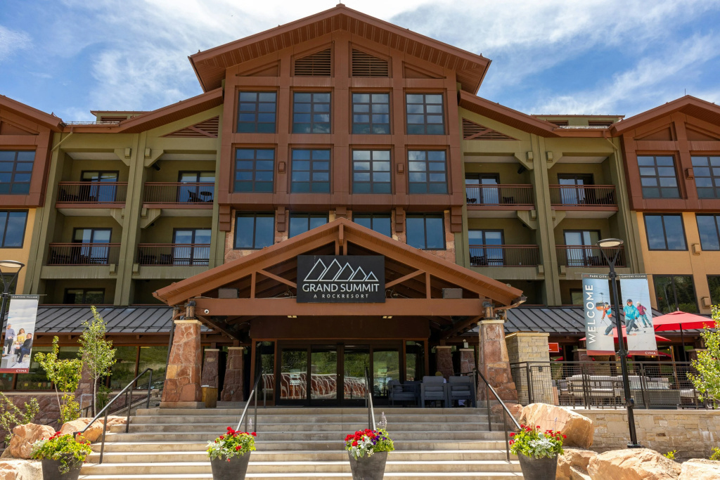 Grand Summit Hotel - Canyons Village, a RockResort