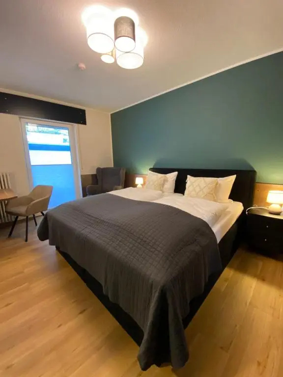Standard Double room (full double bed)