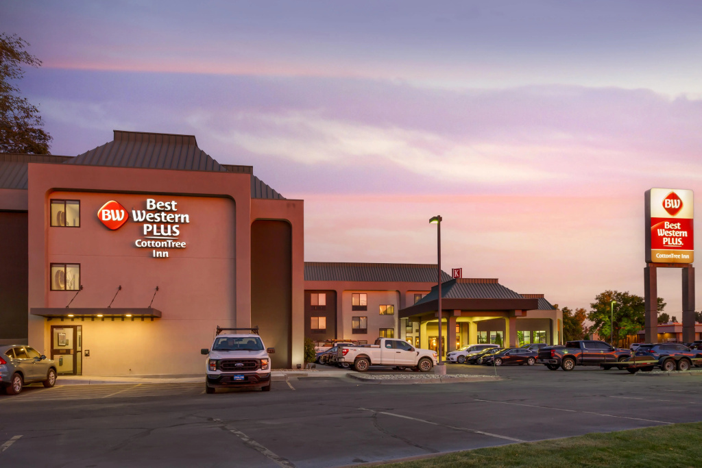 Best Western Plus Cottontree Inn