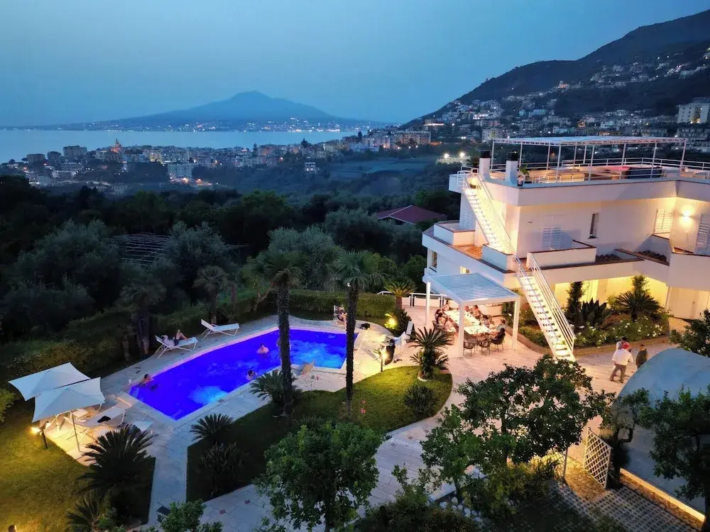 Luxury Levaina Villa, Sleeps 8 on the Amalfi Coast