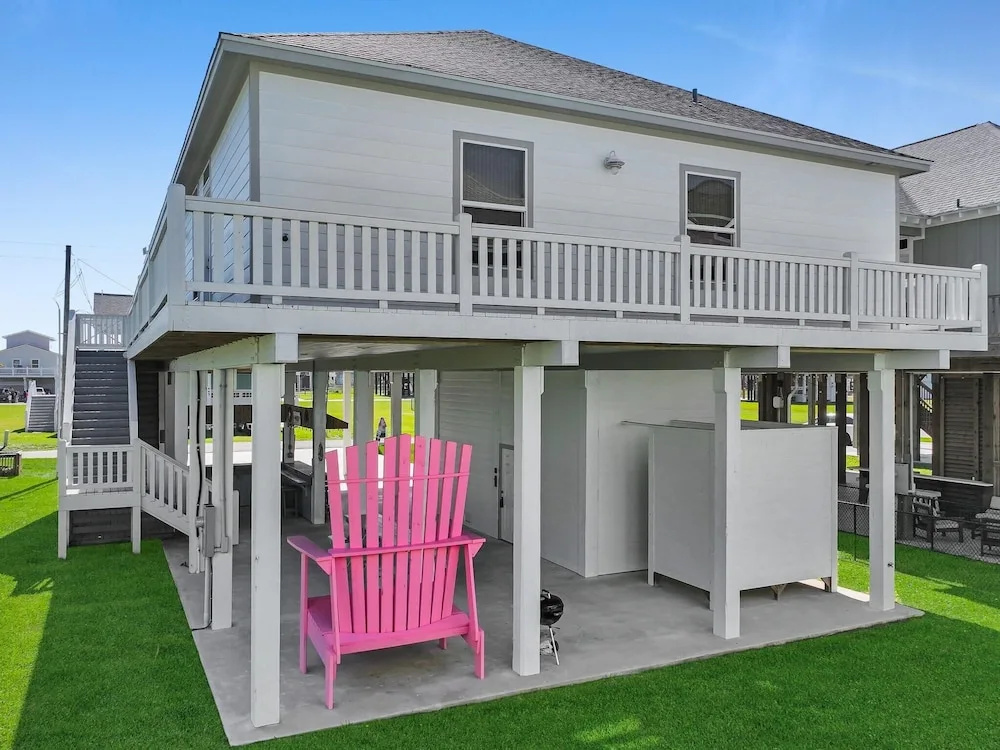 Pearly Pelican 3 Bedroom Home