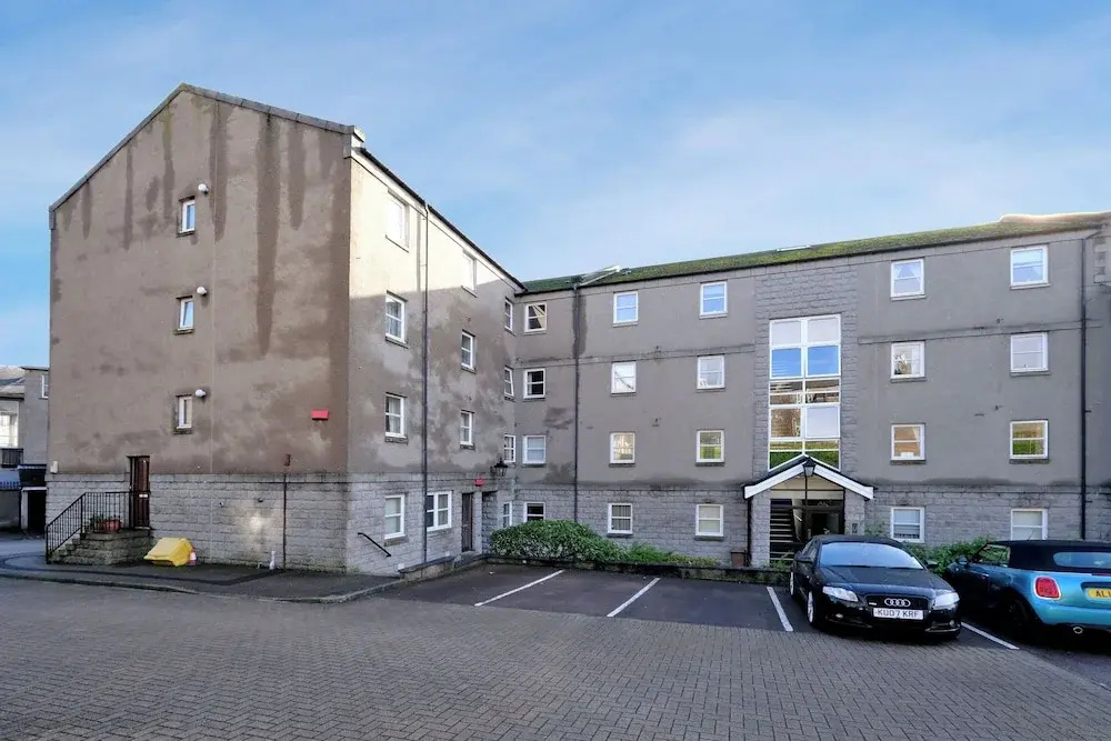 Orange Apartments - Belgrave Mansions