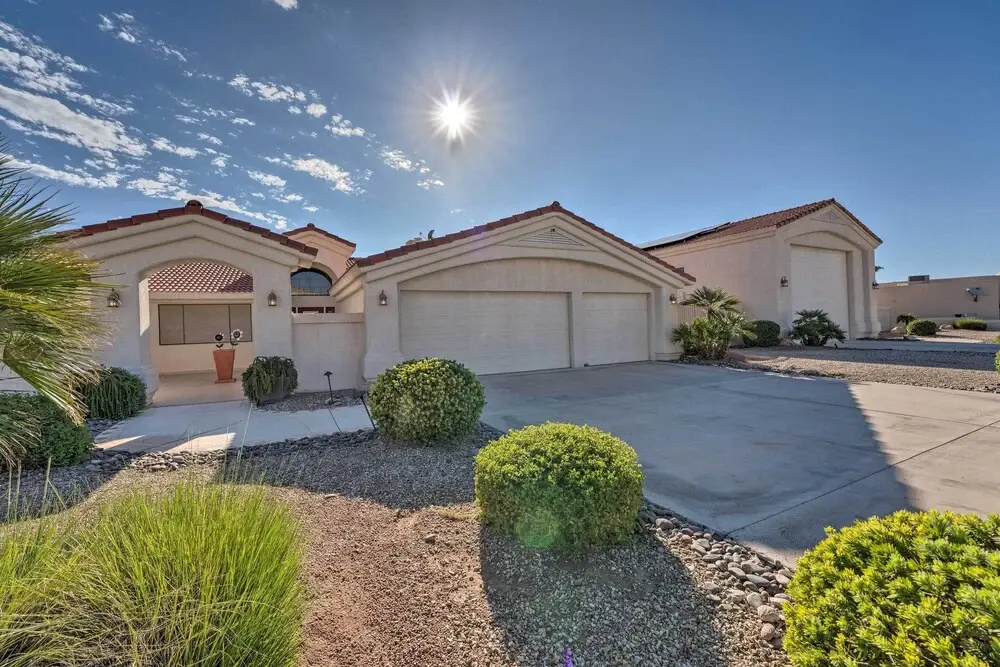 Pool & Game Room: Pet-friendly Lake Havasu Gem