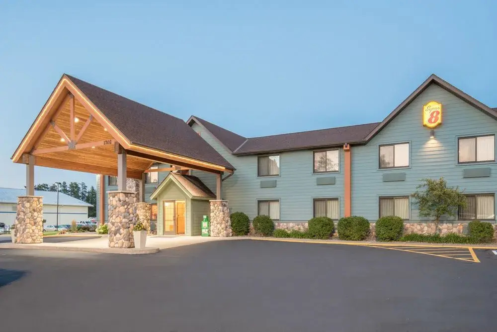 Super 8 Grand Rapids