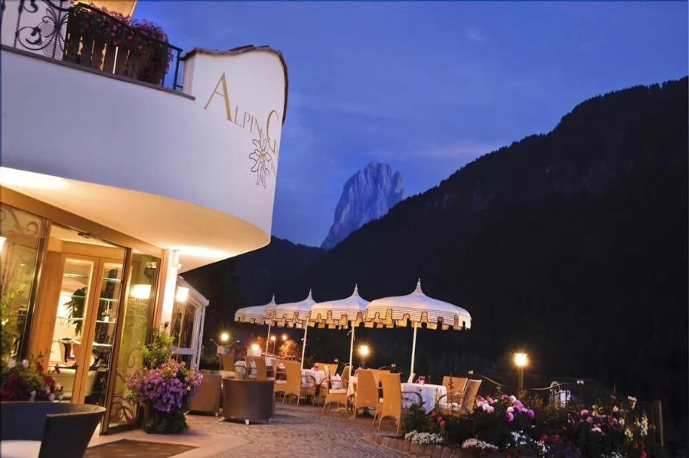 Alpin Garden Wellness Resort - фото 22