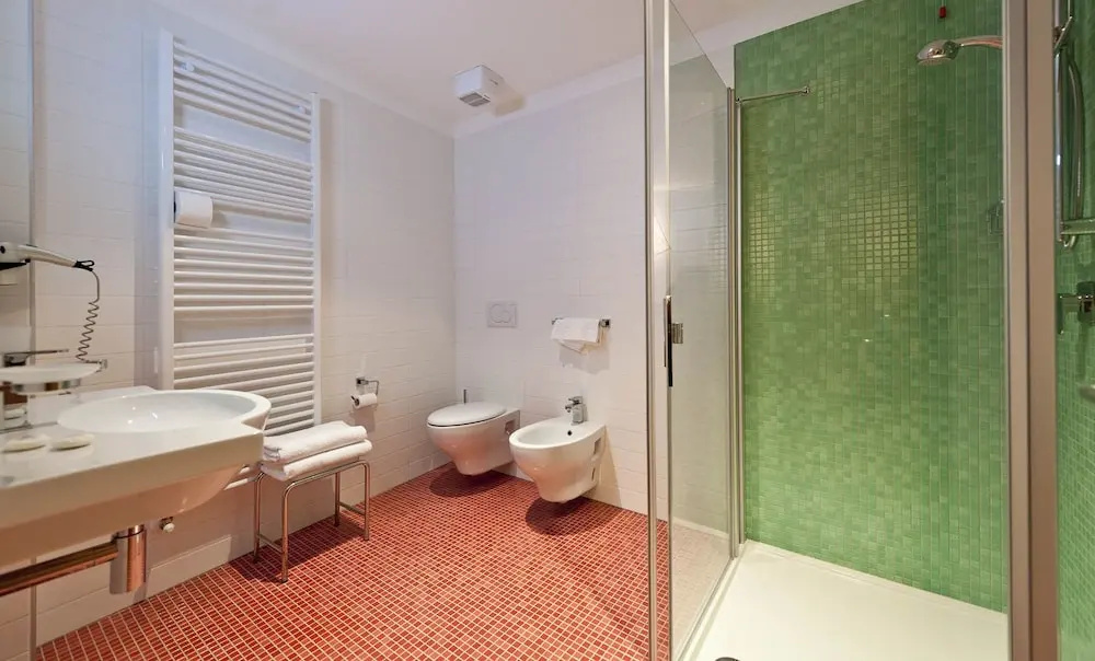 Classic Double room full double bed