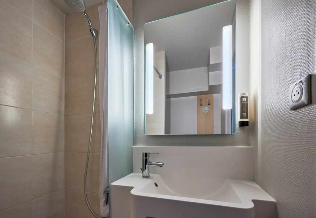Afficher la photo 8 — B&B HOTEL Honfleur