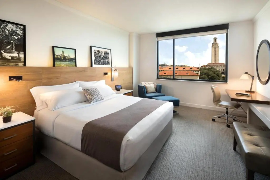 AT&T Hotel & Conference Center at the University of Texas - Chambres