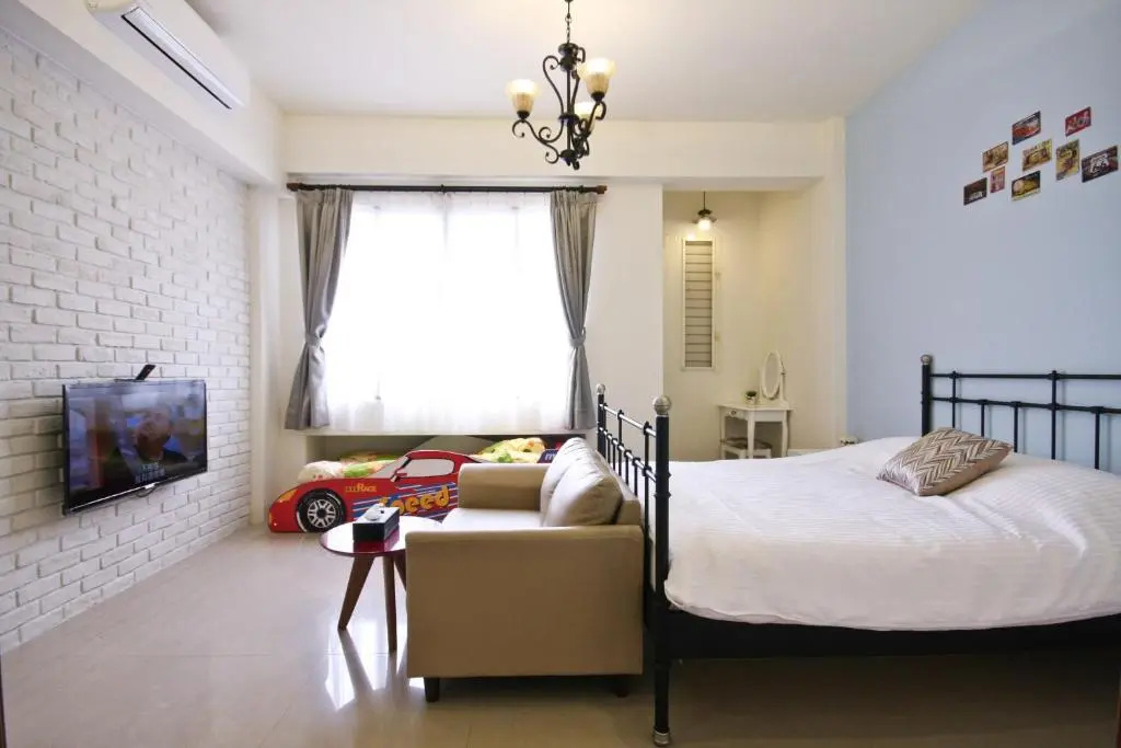 Standard Double room (full double bed)