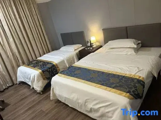 Standard Double room with river view (twin beds)