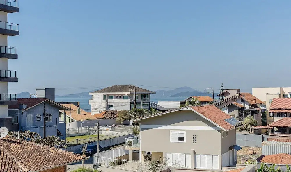 Apto c/ Churrasqueira a 240m da Praia LUP0302