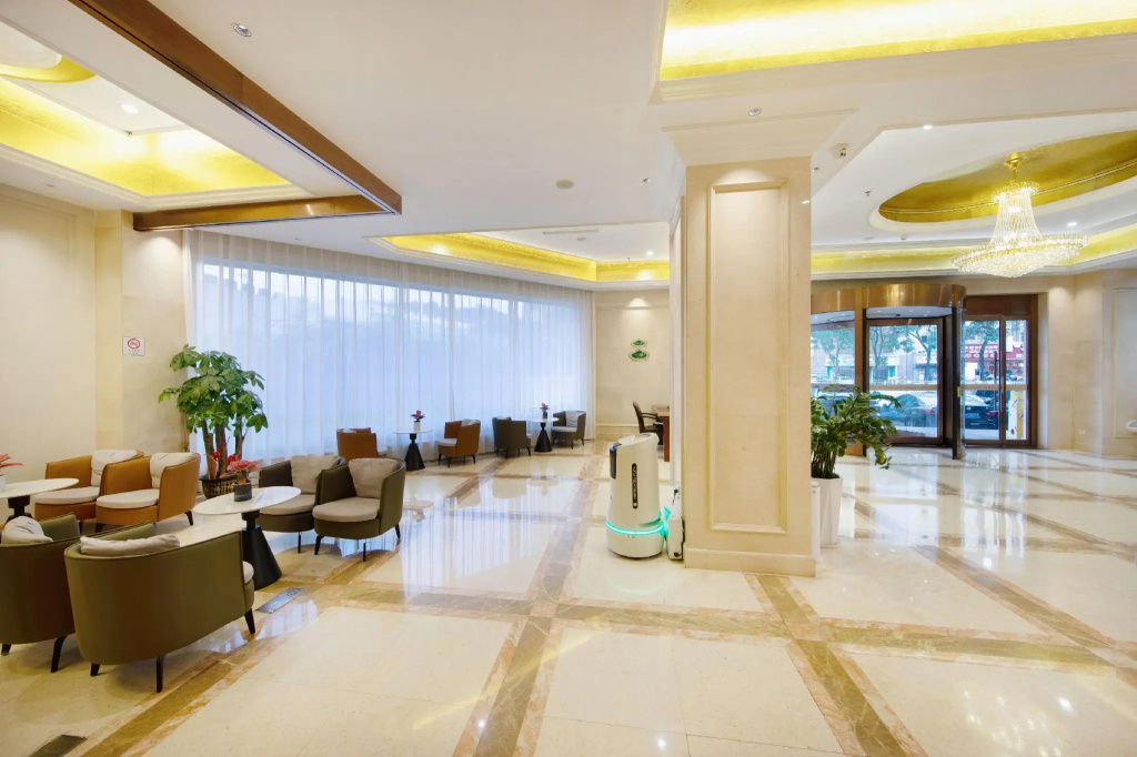 Out Sky Hotel — 2